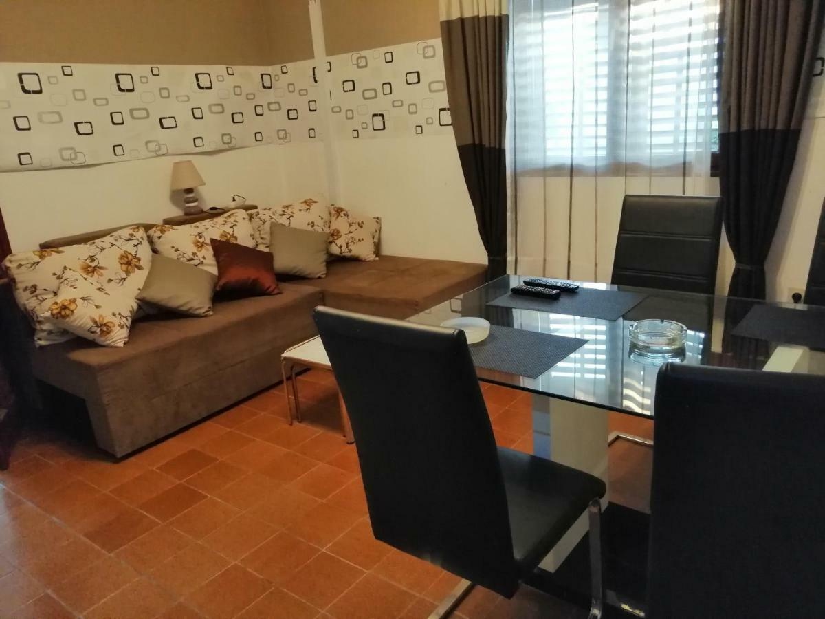 Apartmani Petra Vrsi Exterior photo